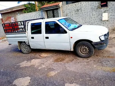 Isuzu D-MAX II - Photo 2