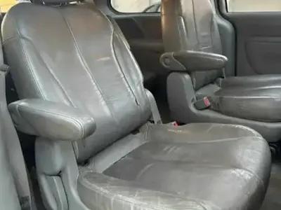 Kia CARNIVAL - Photo 5