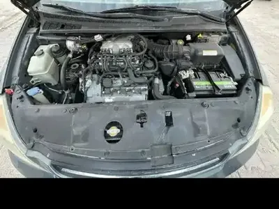 Kia CARNIVAL - Photo 2