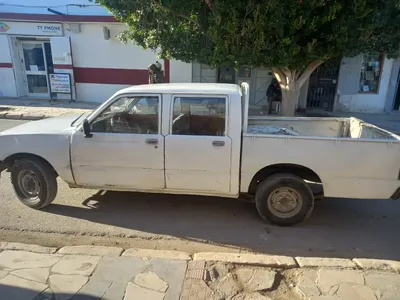 Isuzu AUTRE - Photo 3