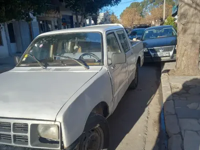 Isuzu AUTRE - Photo 2