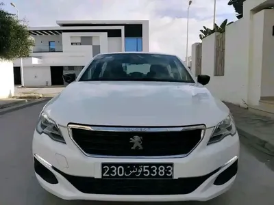 PEUGEOT 301 ACCESS PREMIÈRE MAIN TRÈS PROPRE 