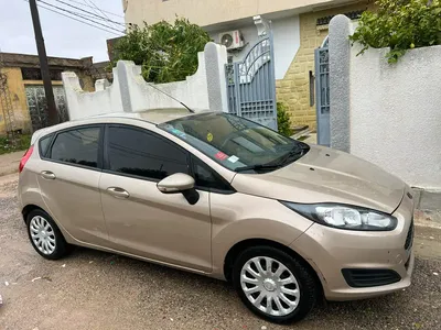 Ford FIESTA - Photo 6