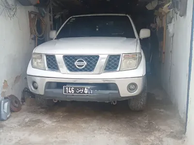 Nissan Navara SE khalijiya ???? 2010 380000 km