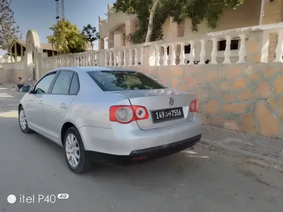 Volkswagen Jetta - Photo 3