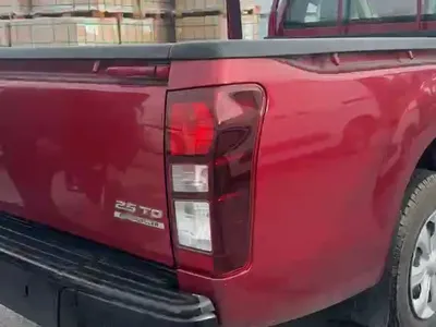 Isuzu D max 2025 0 km المهتم يتواصل على 96005024