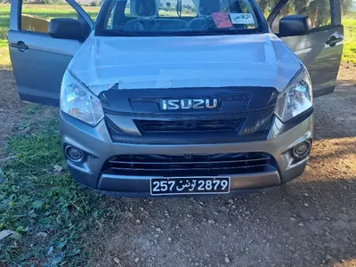Isuzu D max 2025 1800 km