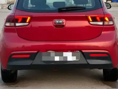 Kia RIO - Photo 5