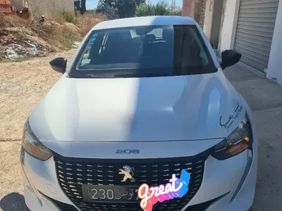 Peugeot 208 2022 145 km