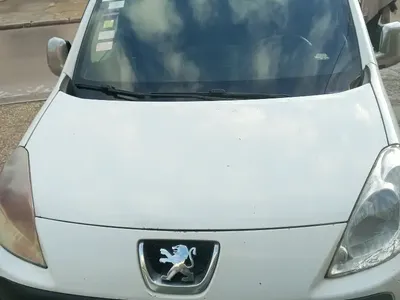 Photo Peugeot Partner 2010 430 km - Prix 27 000 DT