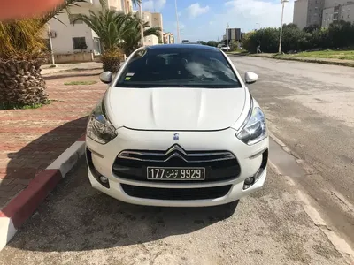 Photo Ds Ds5 2014 135000 km - Prix 52 000 DT