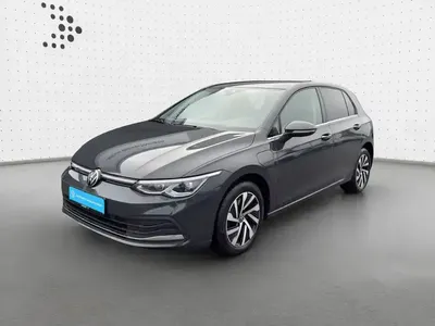 Photo Volkswagen Golf VIII 1.4 eHybrid - Prix 95 000 DT