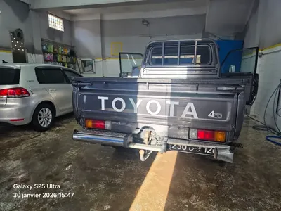 Toyota Land Cruiser - Photo 2