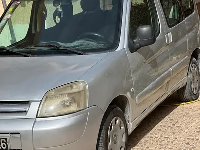 Photo Citroen Berlingo Multiplace FR - Prix 29 000 DT