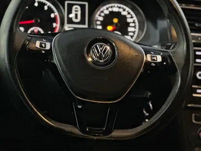 Volkswagen Golf - Photo 2