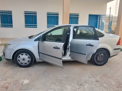 Ford FOCUS - Photo 4