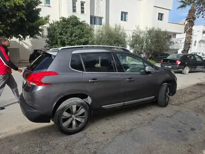 Peugeot 2008 - Photo 2