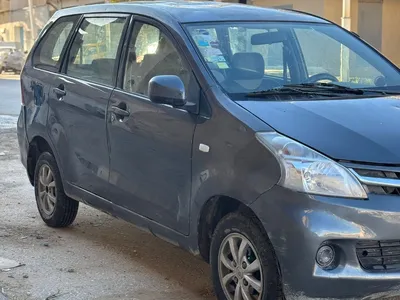 Toyota Avensis - Photo 4