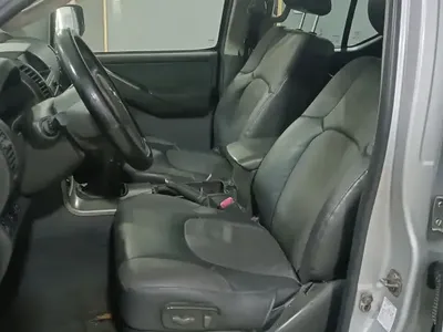 Nissan Navara - Photo 2