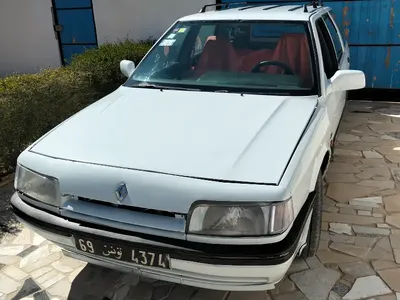 Renault R21 - Photo 2
