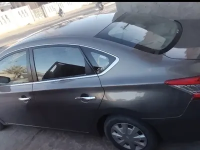 Nissan Sentra - Photo 10