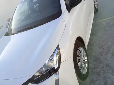 Peugeot 208 - Photo 4