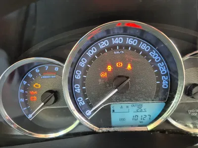 Toyota Corolla - Photo 2