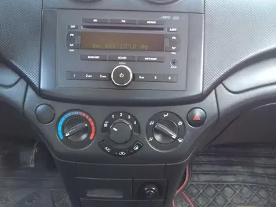 Chevrolet AVEO - Photo 9