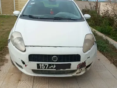 Fiat GRANDE PUNTO - Photo 2
