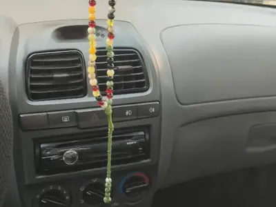 Hyundai ACCENT - Photo 2