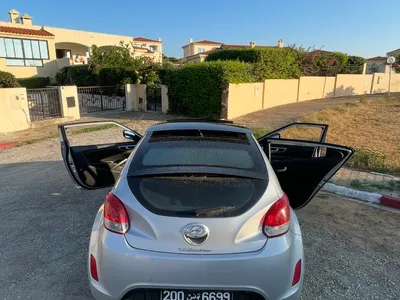 Hyundai VELOSTER - Photo 2