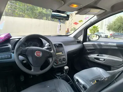 Fiat GRANDE PUNTO - Photo 4