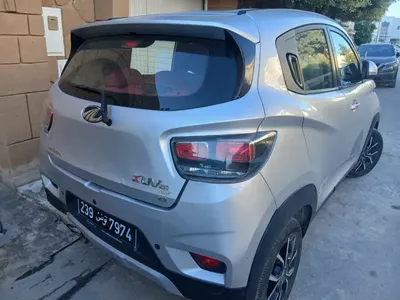 Photo Mahindra Kuv 100 2023 80000 km - Prix 32 500 DT