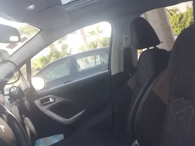 Peugeot 2008 très propre 