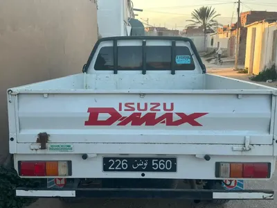 Isuzu D max 2021 100000 km