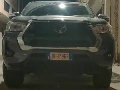Toyota Hilux - Photo 6
