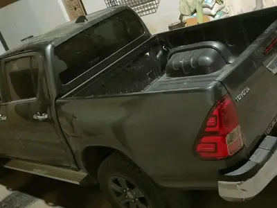 Toyota Hilux - Photo 2