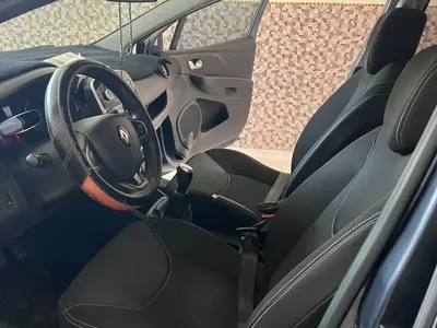 Renault Clio - Photo 2