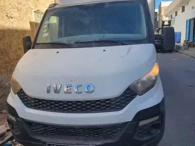 Photo Iveco Daily 2022 29 km - Prix 60 DT