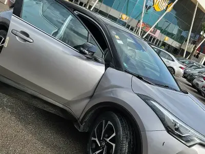 Toyota C-HR - Photo 4