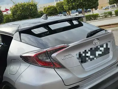 Toyota C-HR - Photo 2