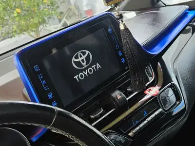 Toyota C-hr 98363963