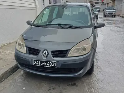 Renault Scenic e-tech 2010 216000 km