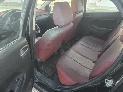 Mazda MAZDA2 - Photo 8