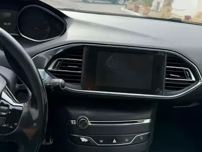 Peugeot 308 - Photo 3