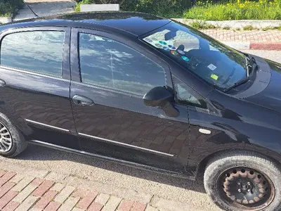 Fiat GRANDE PUNTO - Photo 3