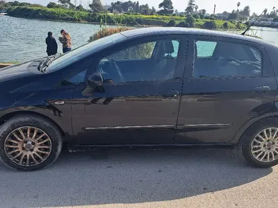 Fiat GRANDE PUNTO - Photo 2