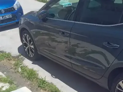 Photo Seat Arona 2022 53000 km - Prix 78 000 DT