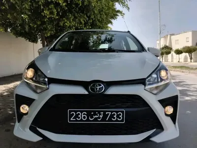 TOYOTA AYGO PREMIÈRE MAIN EN ÉTAT NEUF 