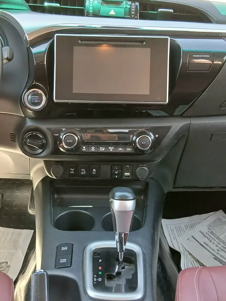 Toyota Hilux - Photo 3